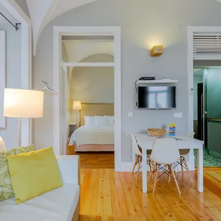 Sonel Investe Figueira Boutique Apartment By Get Your Stay-3